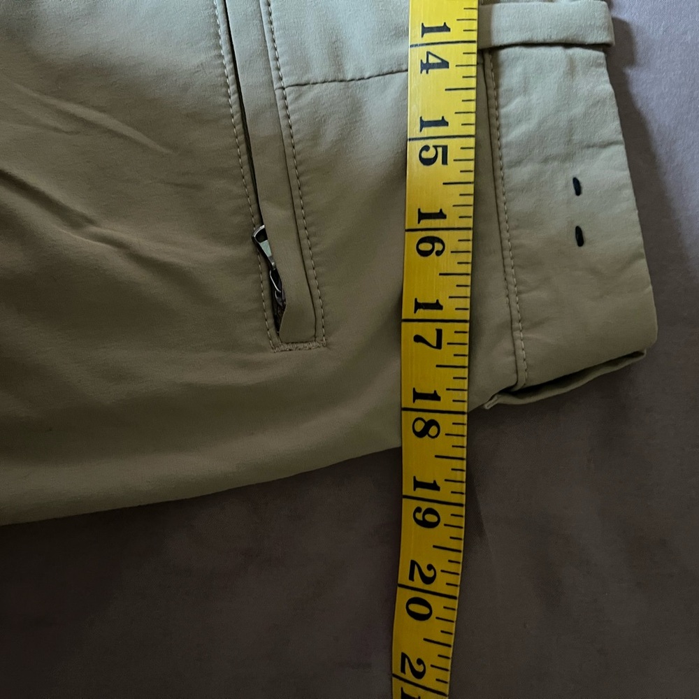Shorts - Picture 6 of 7